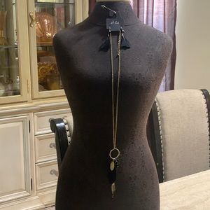 Necklace and earring in new condition